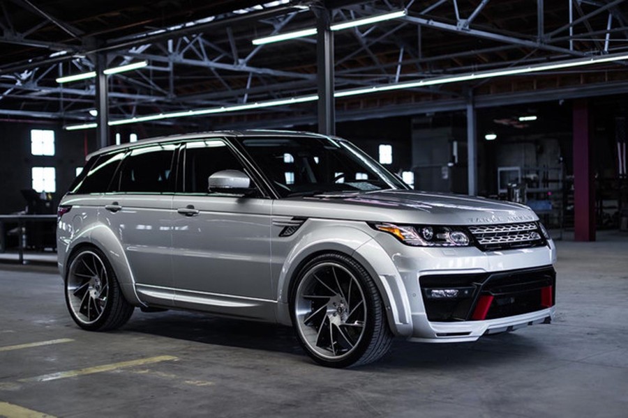 Mẫu  xe Range Rover Sport là một bản SVR cực kỳ mạnh mẽ nay lại càng trở nên mạnh mẽ hơn khi được trang bị gói khí động học Prior Design với thân rộng, bánh xe Forgiato Troppo-ECL.